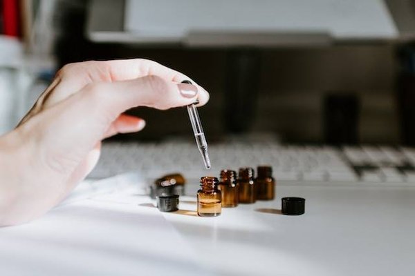Comment fabriquer ses propres cosmétiques au CBD et à quel prix ?